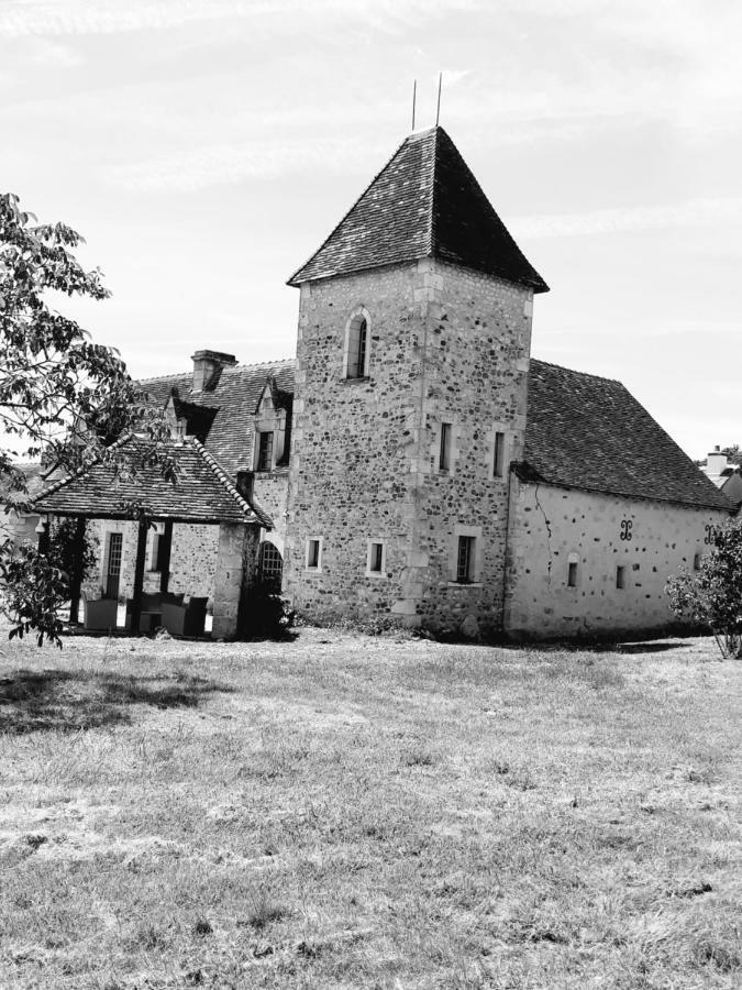 Hotel The Originals Le Manoir De Pierre Levée